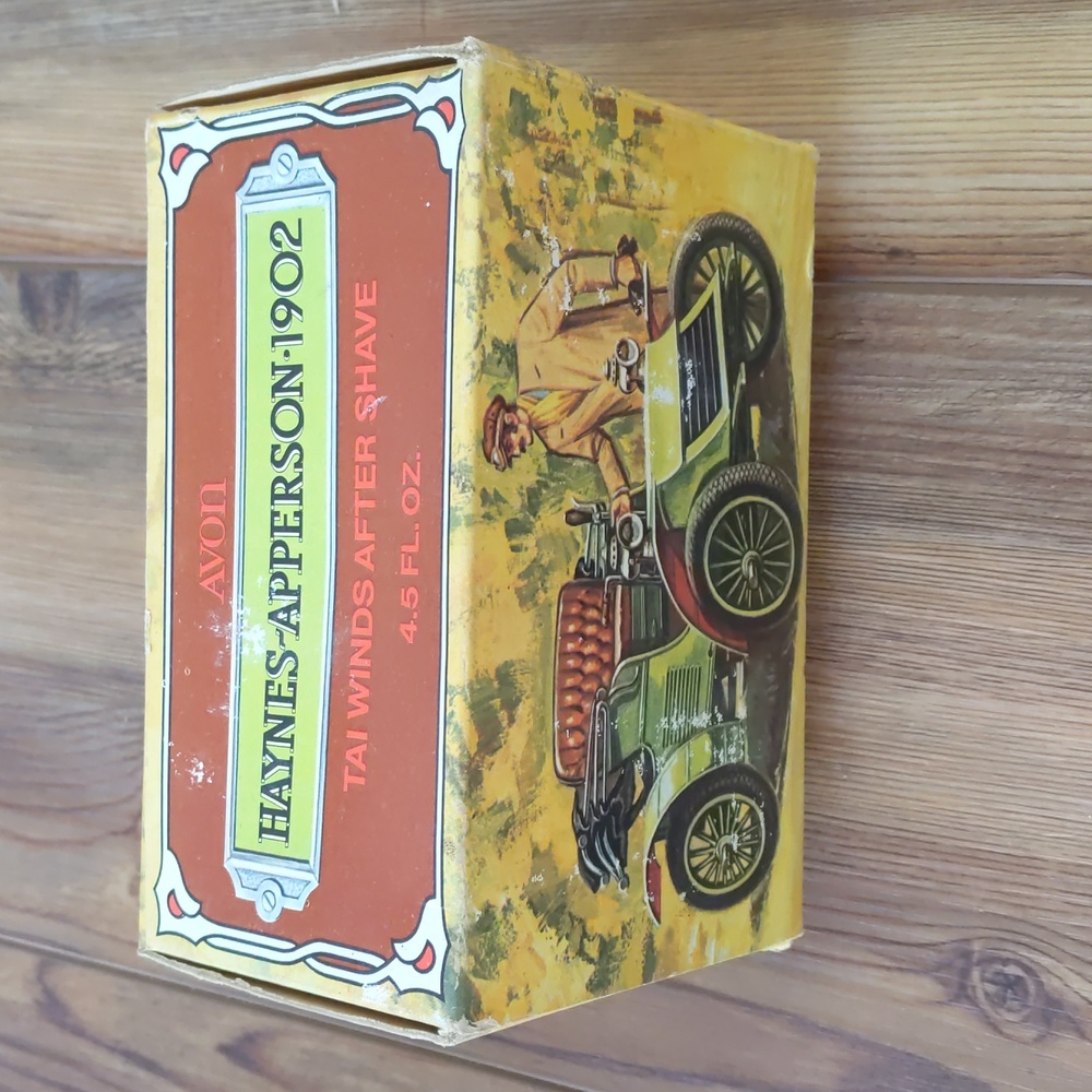 NIB! Mint Condition! Collectible Vintage Avon Aftershave